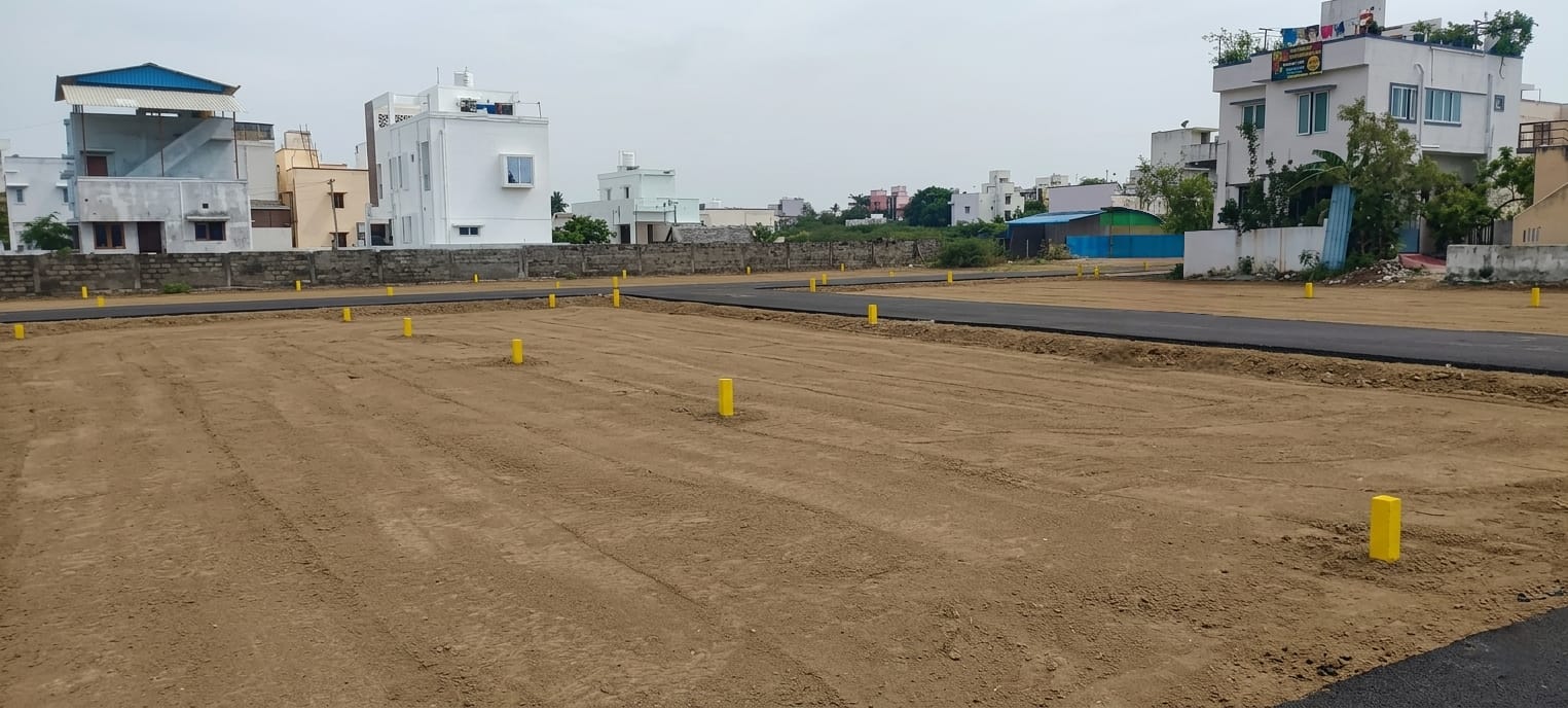 Wide Internal Blacktop Roads